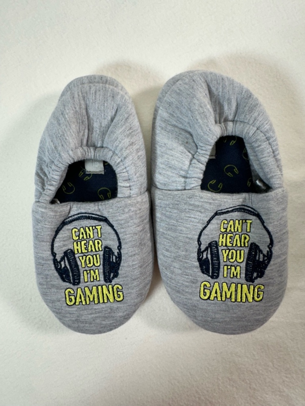 Kids’ Gray Gaming Slippers Size 12 - Picture 2 of 3
